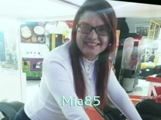 Mia85