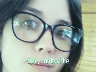 Shyhotwife